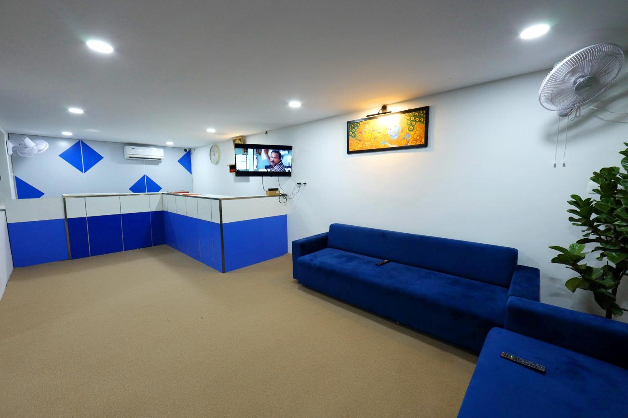 Temple View Residency Hotel Chottanikara Ngoại thất bức ảnh