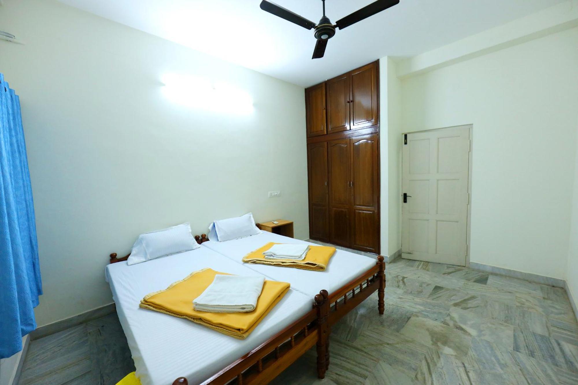 Temple View Residency Hotel Chottanikara Ngoại thất bức ảnh