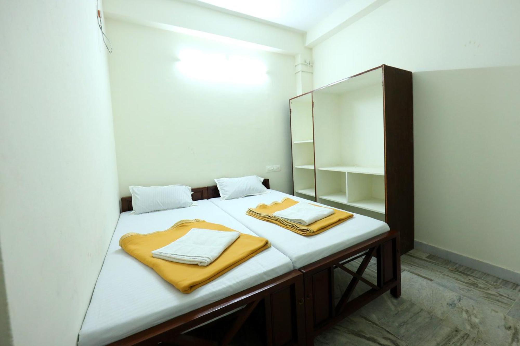 Temple View Residency Hotel Chottanikara Ngoại thất bức ảnh